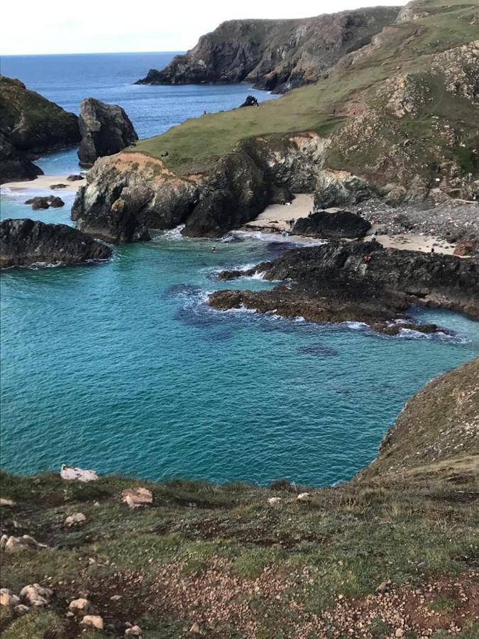 Lizard ,Mullion Holiday Caravan Exterior photo