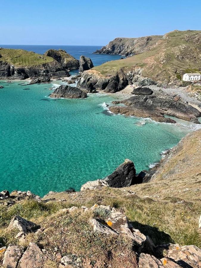 Lizard ,Mullion Holiday Caravan Exterior photo